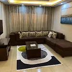 Luxury 1Br Near The Airport